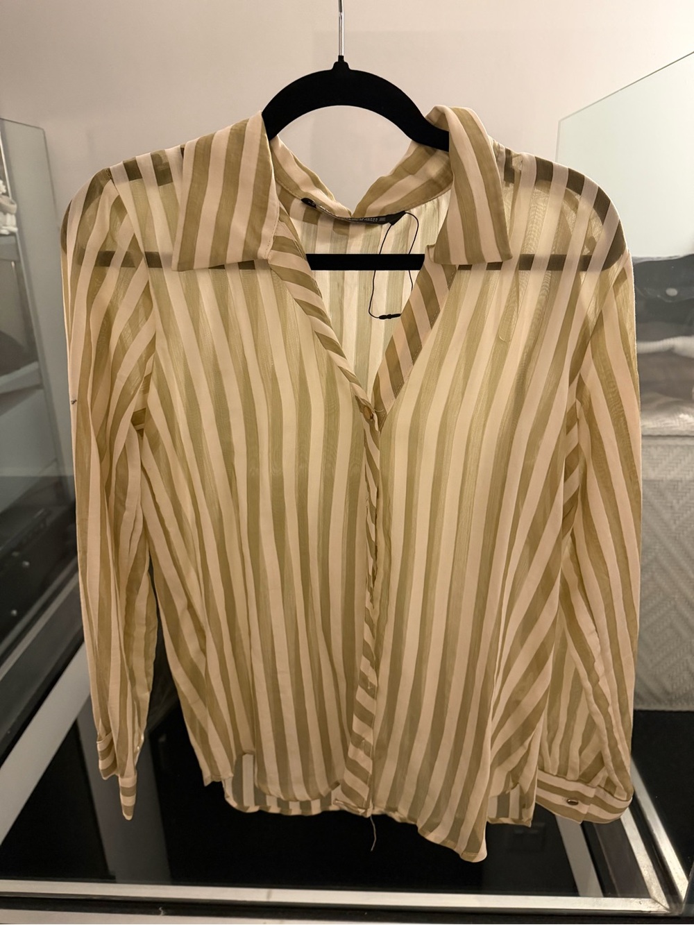 Zara button down size XS